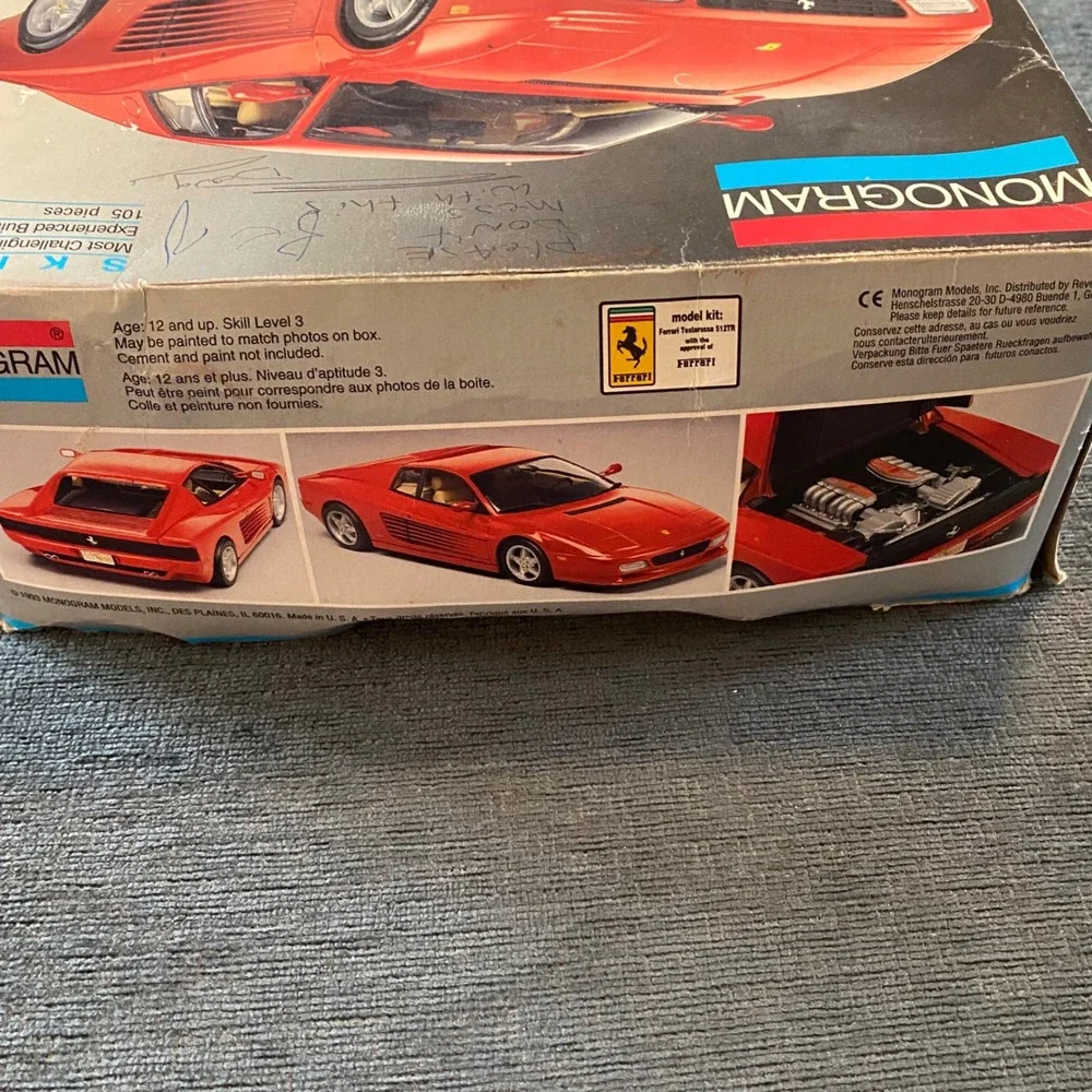 Monogram Ferrari Testarossa 512 TR Model Kit 1:24 Red Vintage